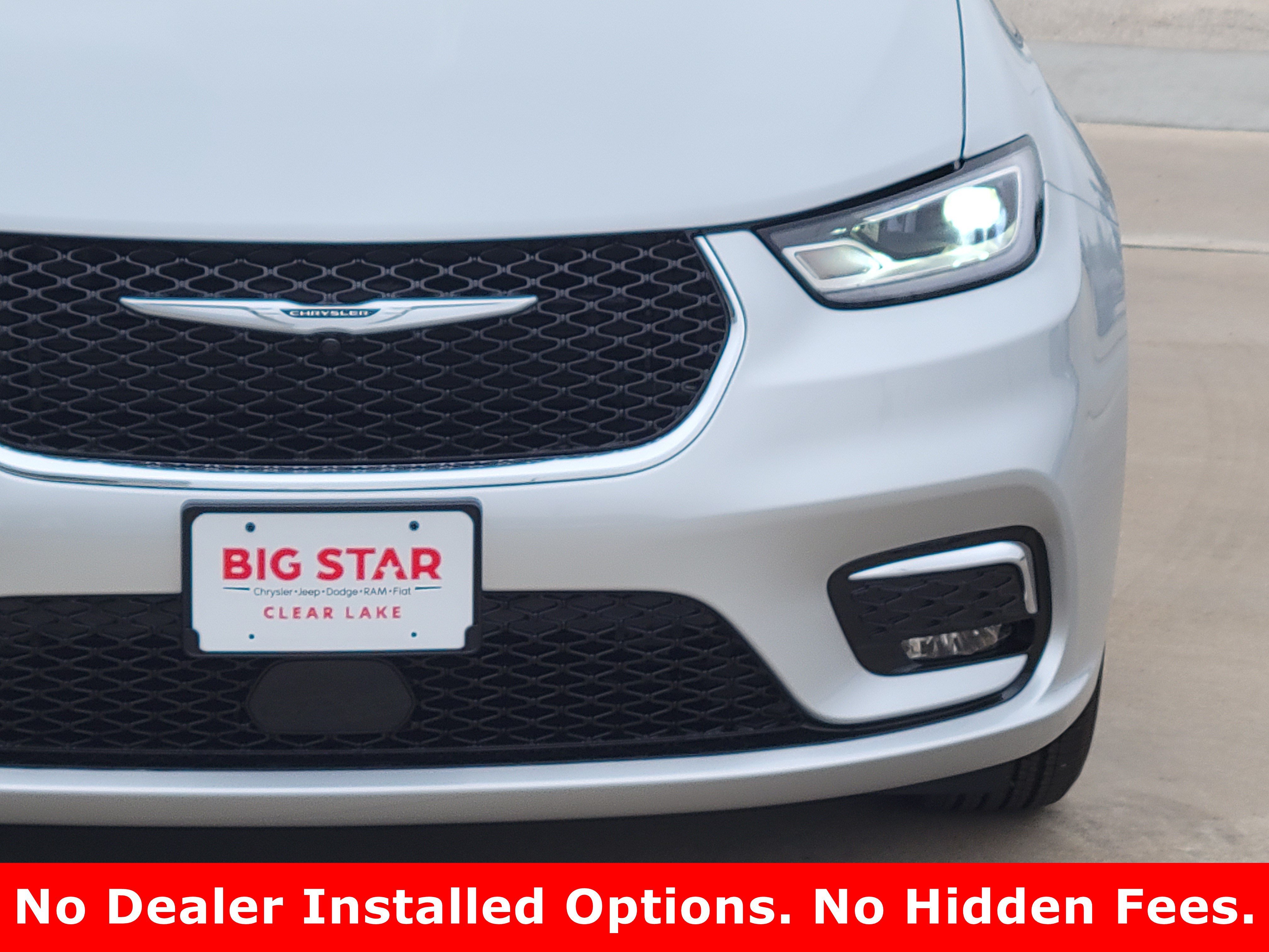 2026 Chrysler Pacifica Select - Photo 8