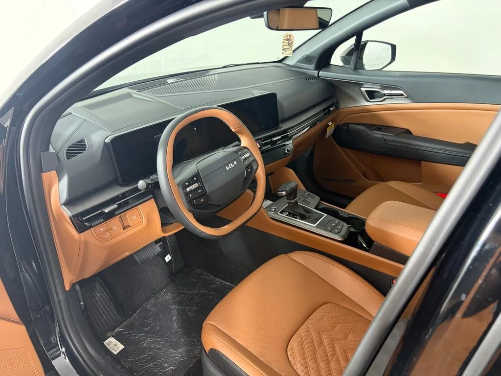 New 2026 Ebony Black Kia X-Line image 8