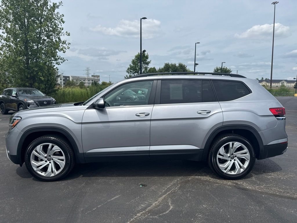 Used 2022 Silver Volkswagen 3.6L V6 SE w/Technology image 6