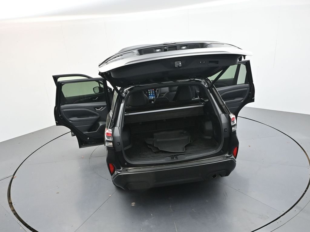 Used 2025 Crystal Black Silica Subaru Touring image 37