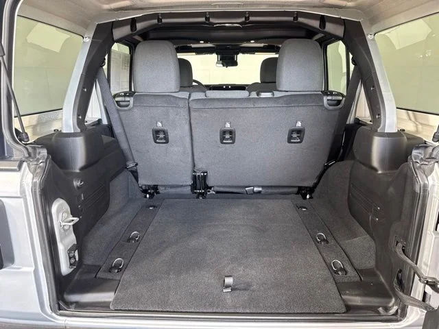 Used 2024 Silver Jeep Sport S image 20