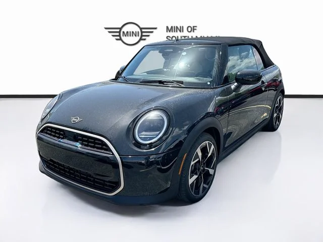 New 2026 Black MINI Signature Plus image 3