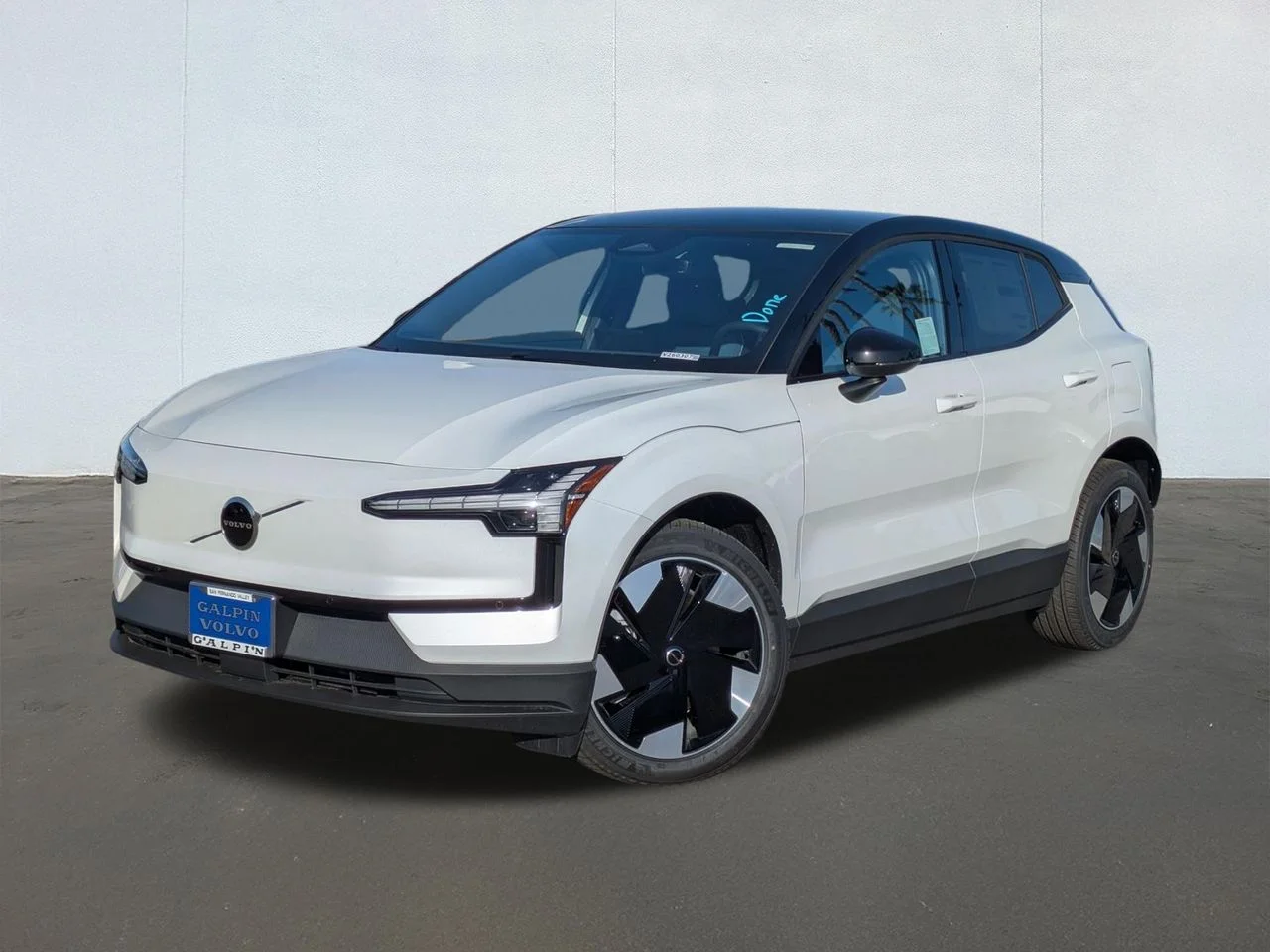 2026 Volvo EX30 Twin Motor Performance Plus's photo