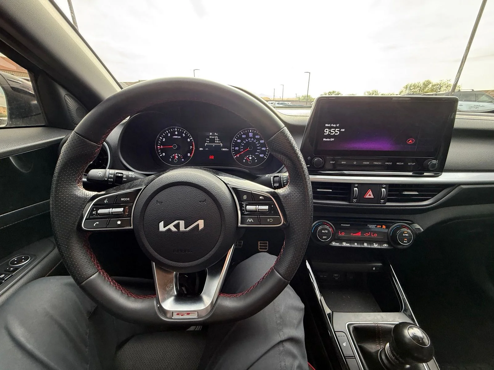 Used 2024 Snow White Pearl Kia GT image 21