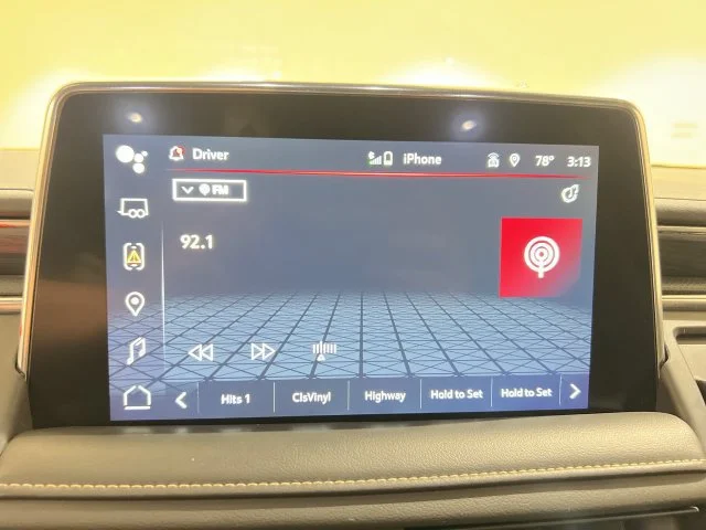2023 GMC Yukon XL SLT - Photo 12