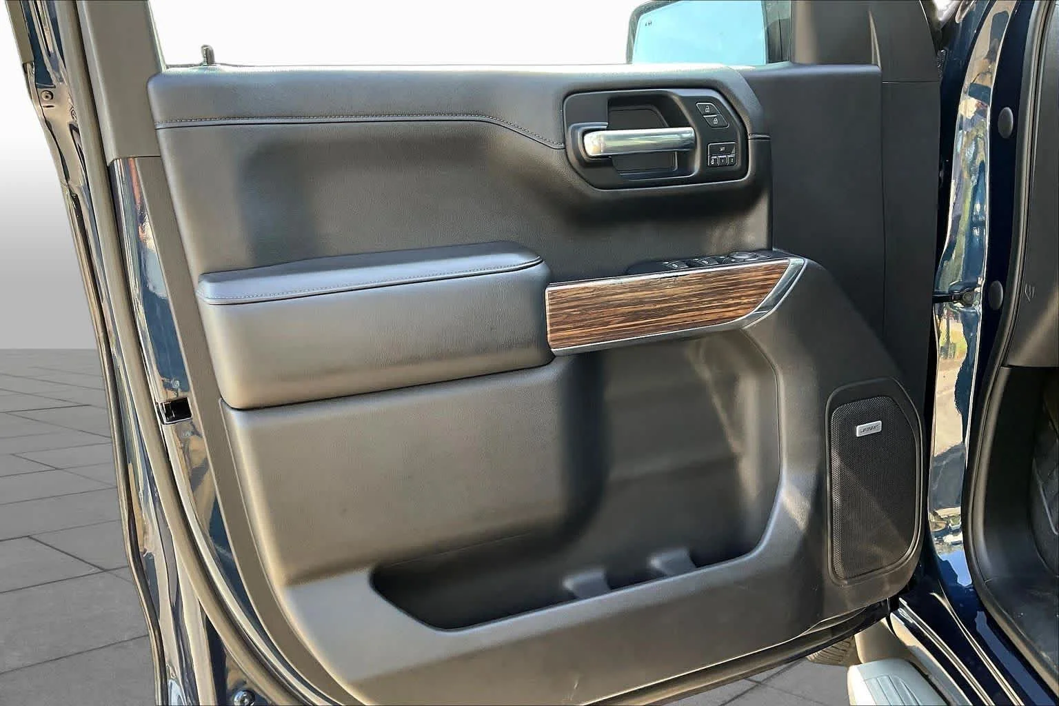 Used 2019 Northsky Blue Metallic Chevrolet High Country image 21