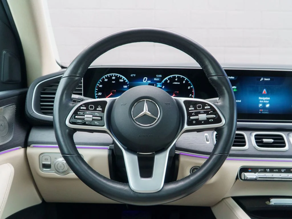 Used 2022  Mercedes-Benz GLS 450 image 24