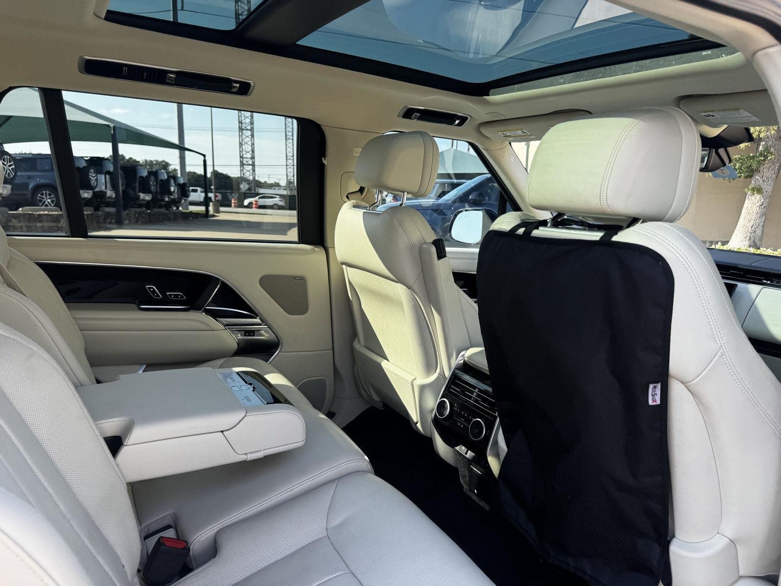 Used 2023 Silicon Silver Premium Metallic Land Rover SE image 15