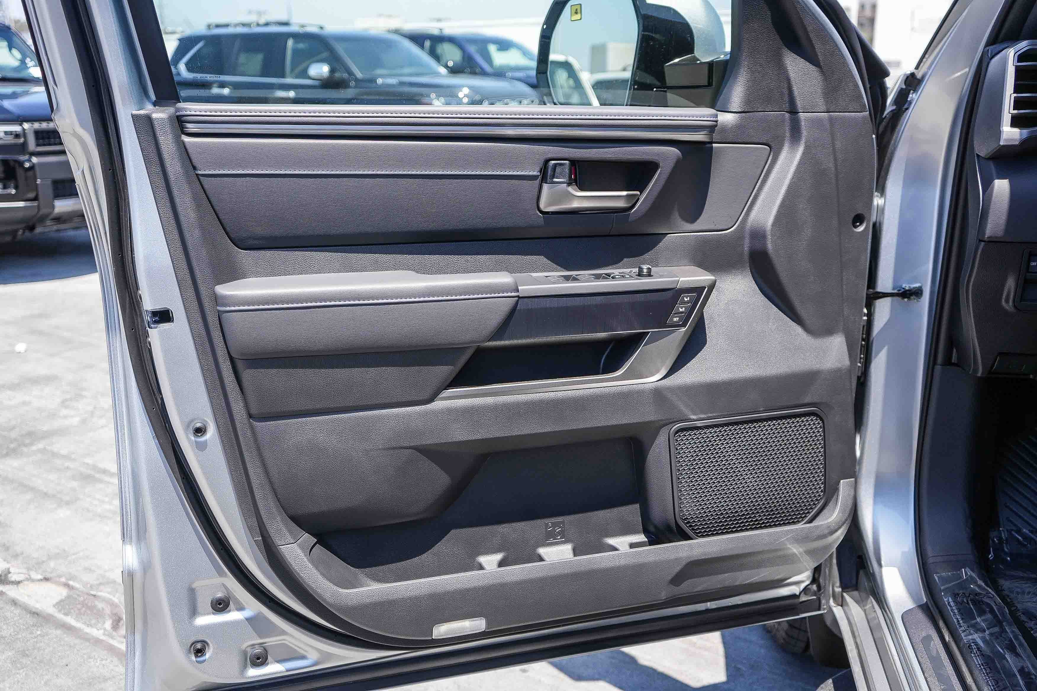 New 2026 Celestial Silver Metallic Toyota  Platinum image 25
