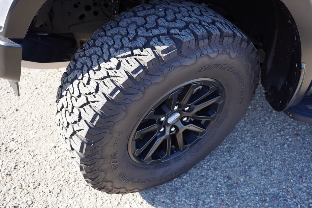 Used 2025 Gray Ford Raptor image 13