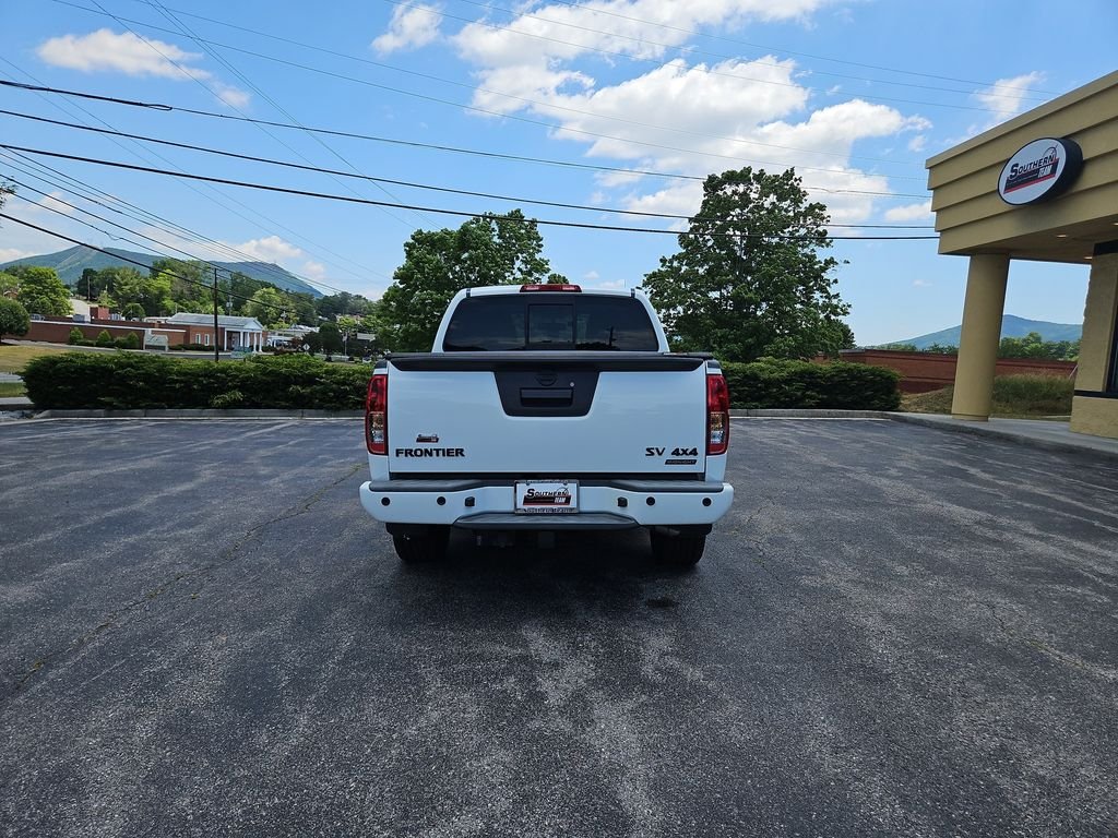 Used 2020 White Nissan SV image 4