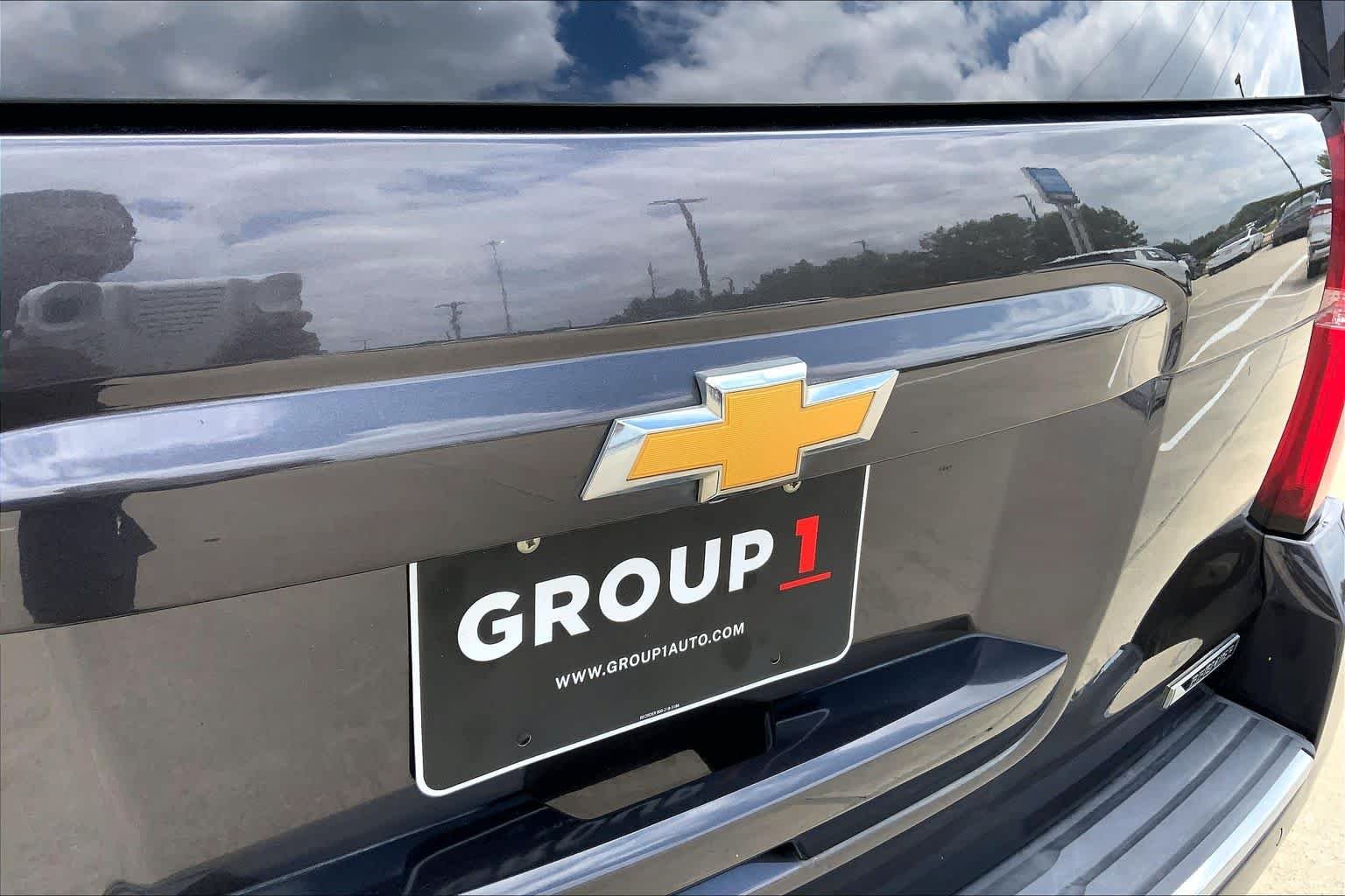 Used 2018 Tungsten Metallic Chevrolet Premier image 29