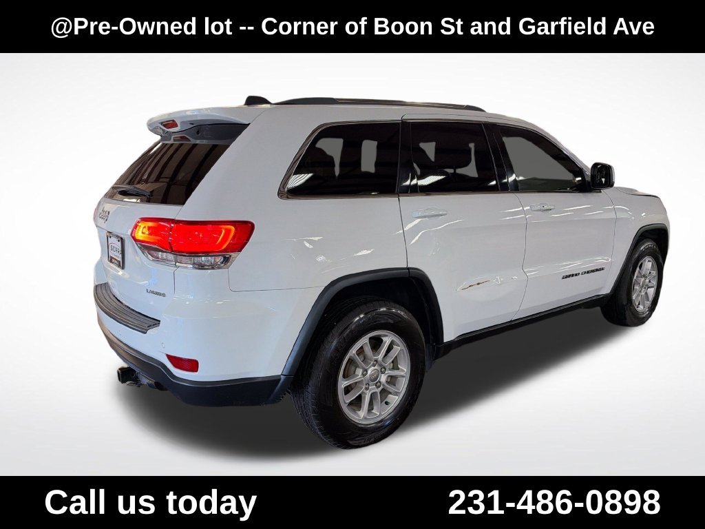 Used 2018 White Jeep Laredo E image 5