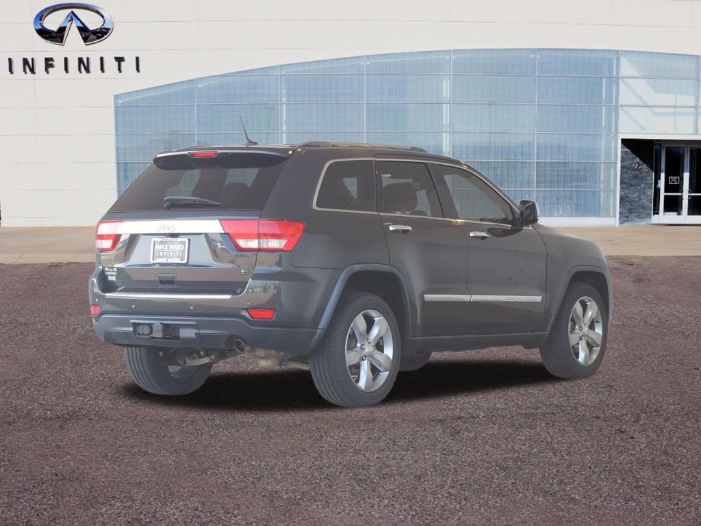 Used 2011 Gray Jeep Limited image 50