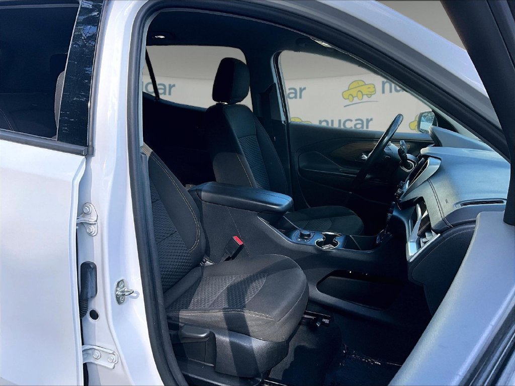 Used 2020 Summit White GMC SLE image 11