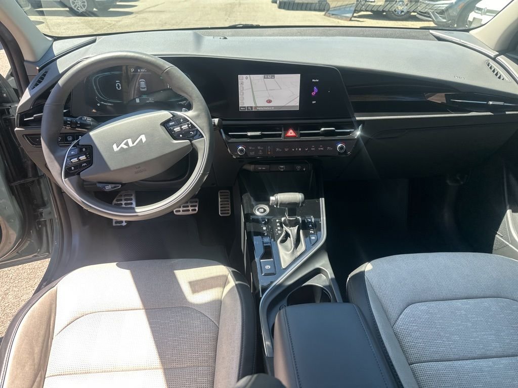 Used 2023 Green Kia SX Touring image 27