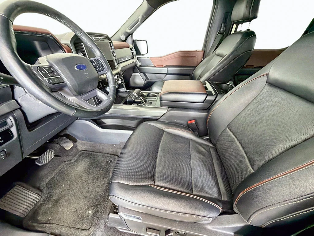 Used 2023 Carbonized Gray Metallic Ford Lariat image 25