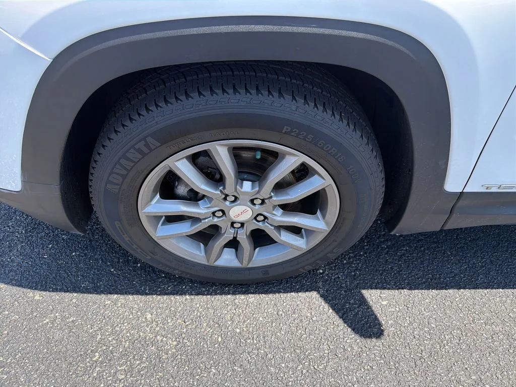 Certified Used 2024 White GMC SLT image 28