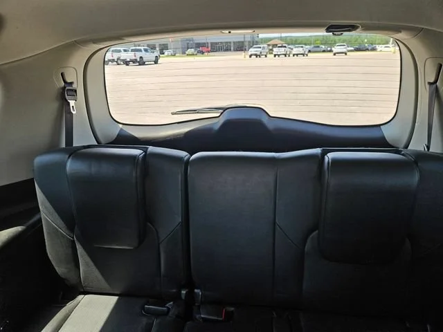 Used 2019 White INFINITI LUXE image 25