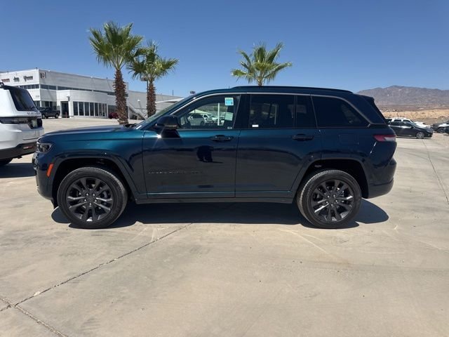 New 2026 Fathom Blue Pearl-Coat Exterior Paint Jeep Limited Reserve image 2