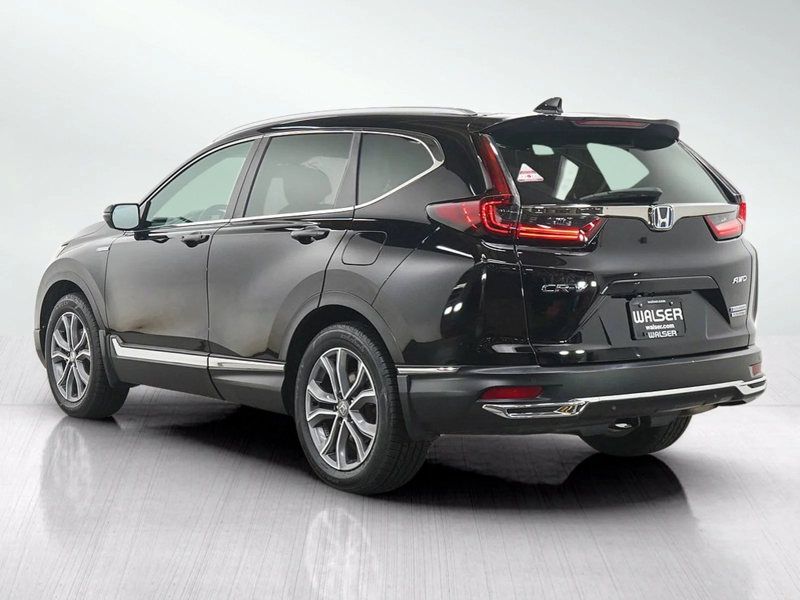 Used 2022 Black Honda 5D WAGON HYBRID TOURING image 3