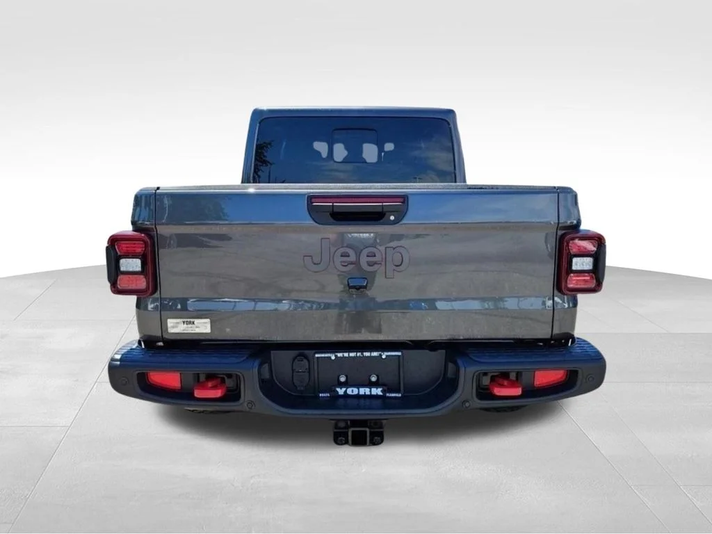 New 2026 Granite Crystal Metallic Clear-Coat Exterior Paint Jeep Rubicon X image 4