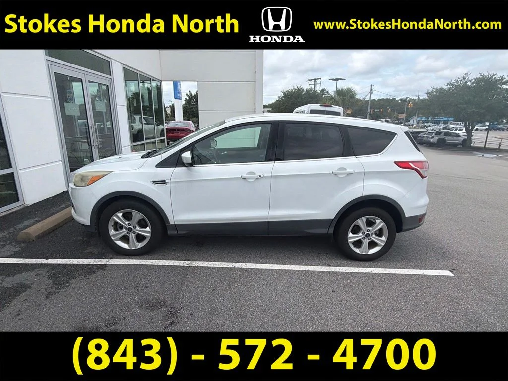 Used 2015 White Ford SE image 4
