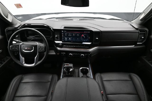 2023 GMC Sierra 1500 SLT - Photo 12