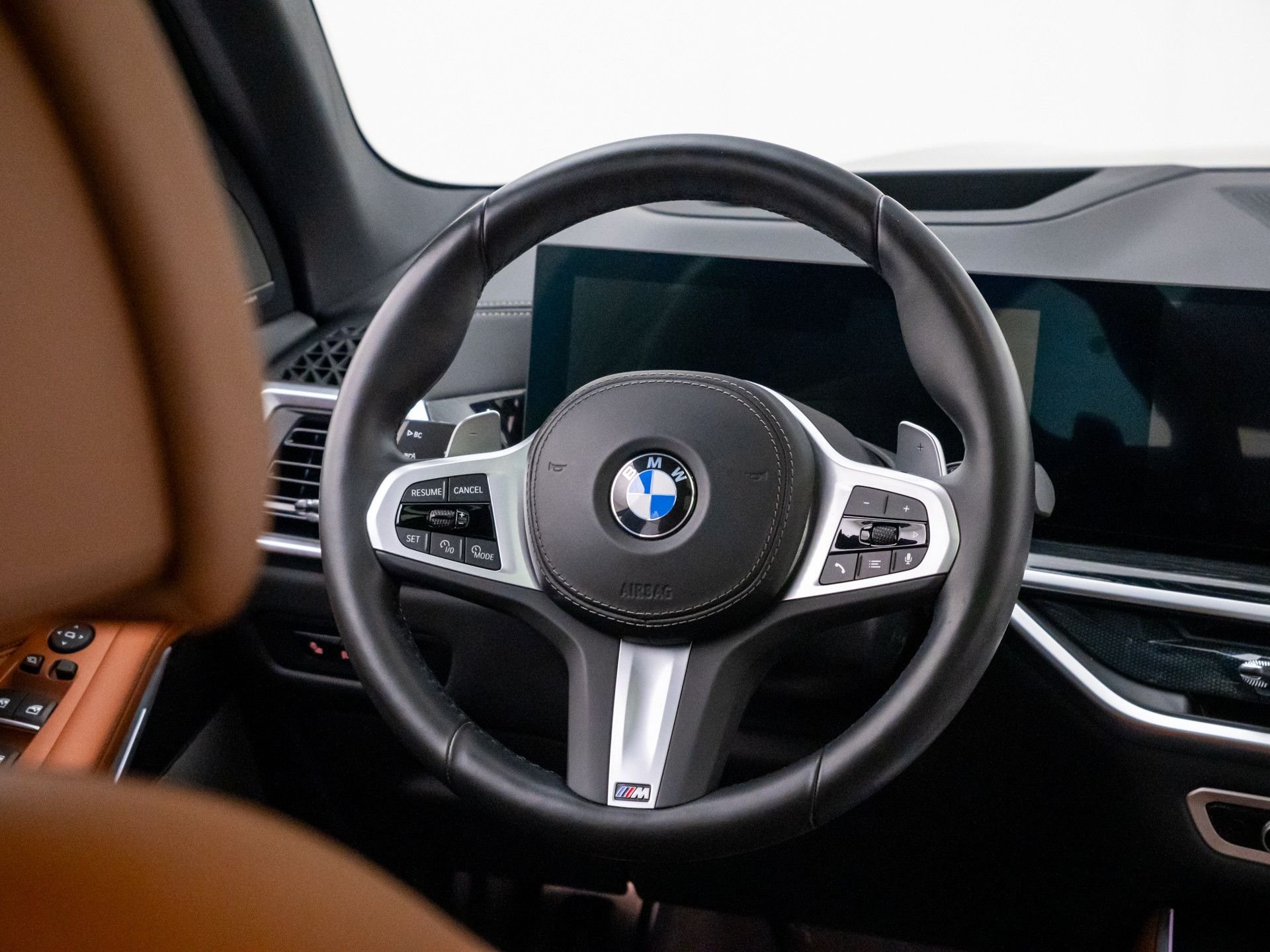 Certified Used 2024 Black Sapphire Metallic BMW xDrive40i image 11