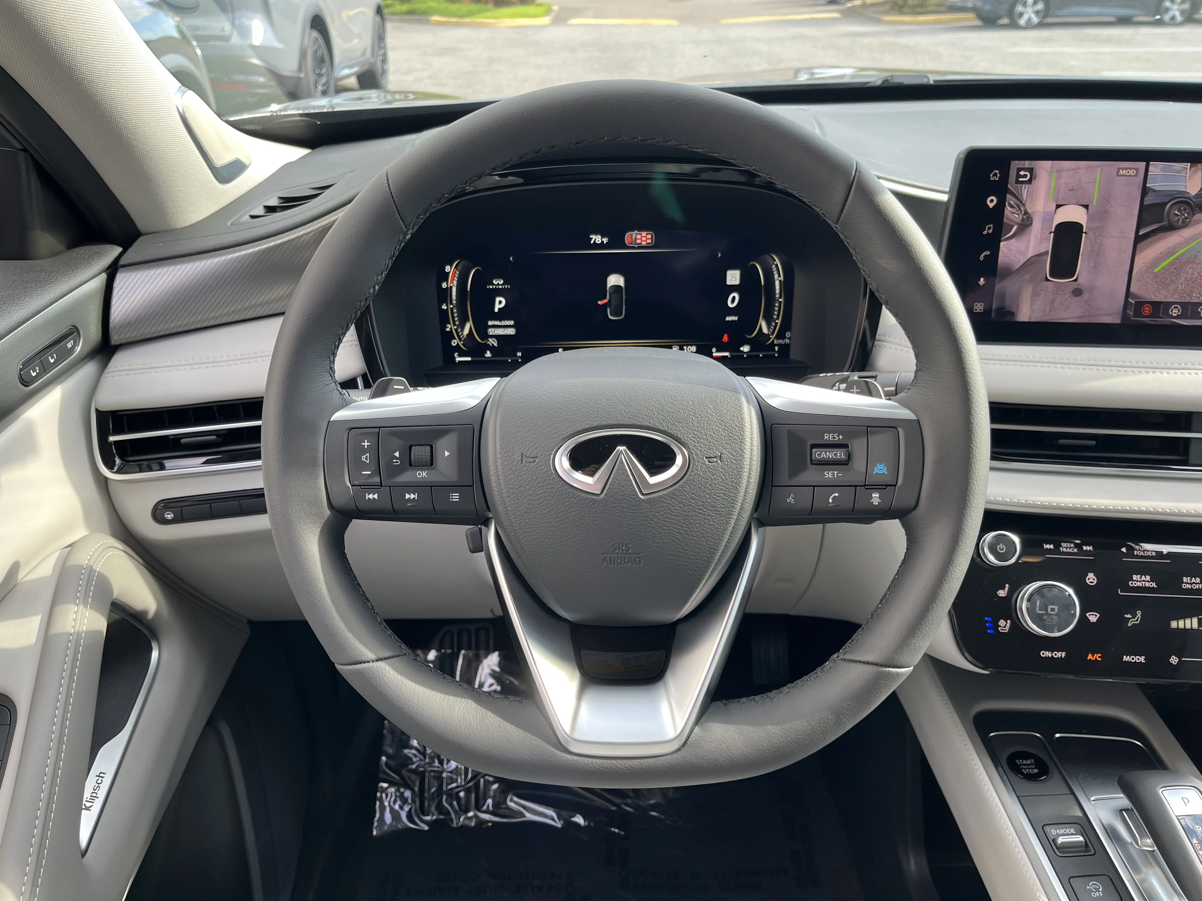 New 2027 Graphite Shadow INFINITI LUXE image 16