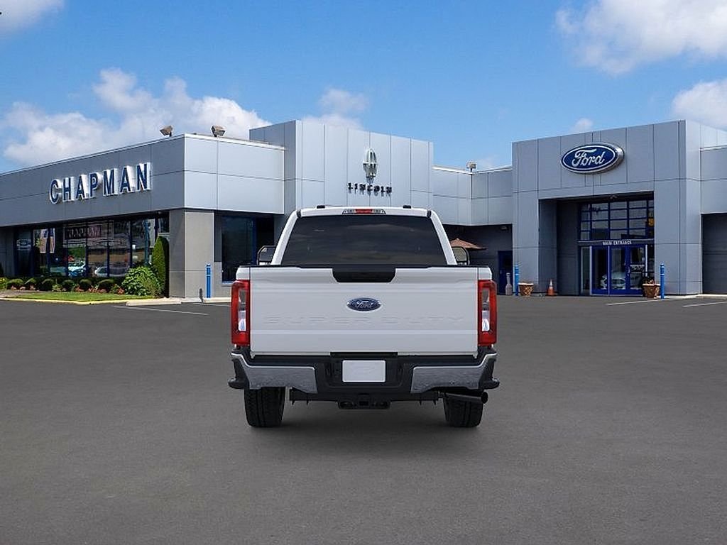 New 2026 Oxford White Ford F-350® XLT image 5
