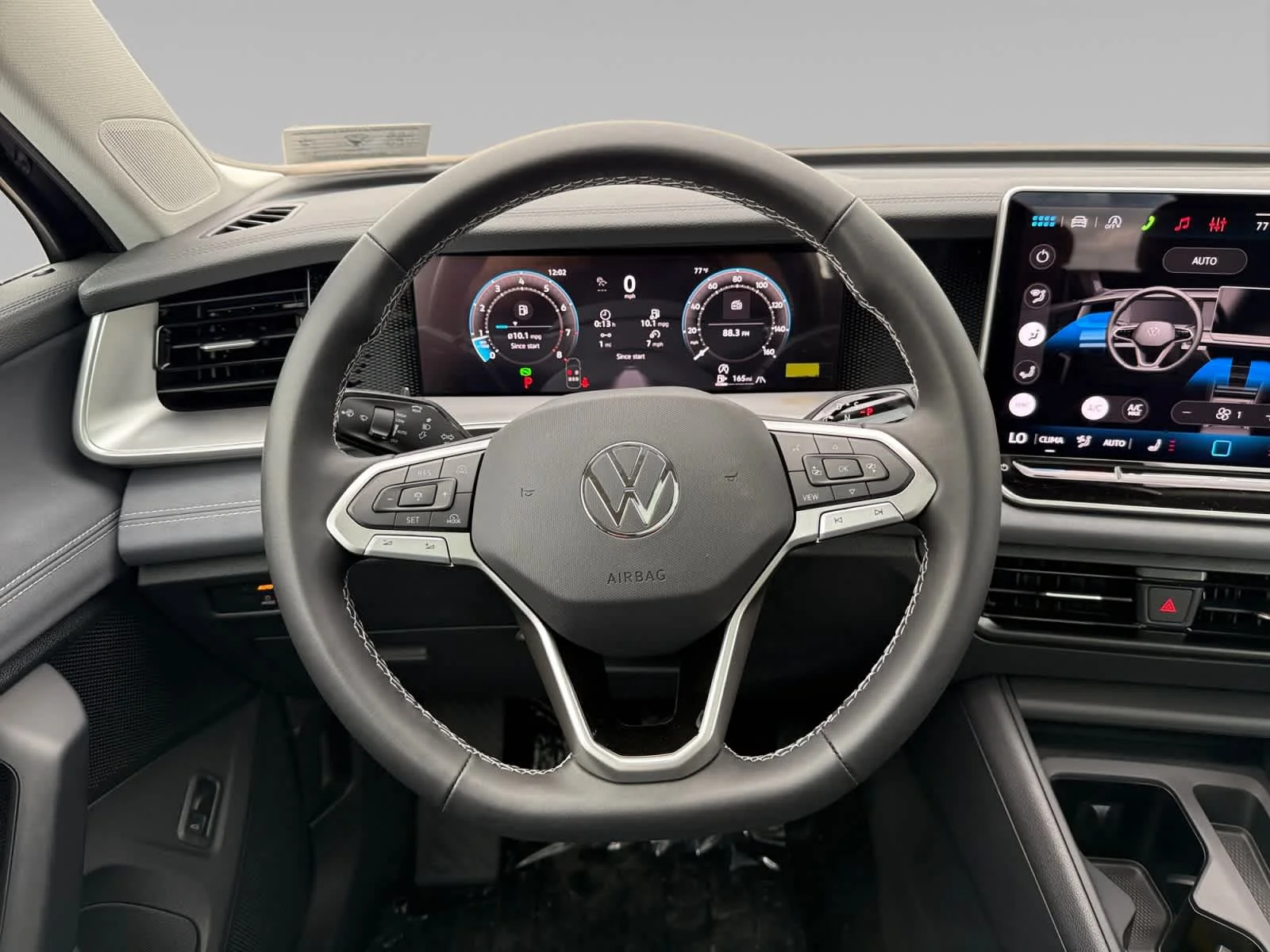 New 2026 Deep Black Pearl Volkswagen SE image 13