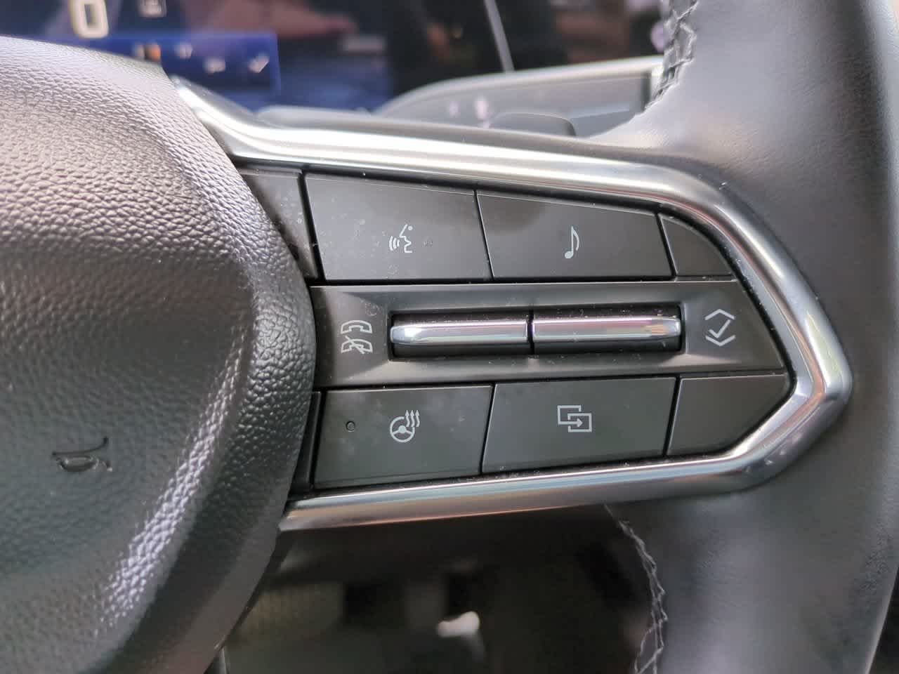 Used 2026 Mosaic Black Metallic Chevrolet FWD LT image 25