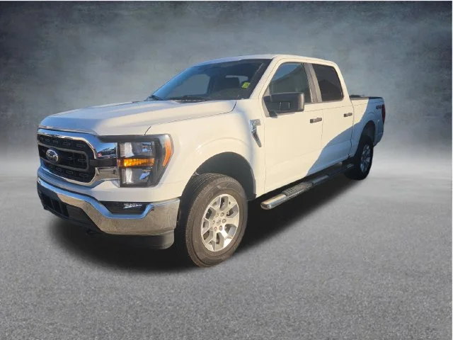 Used 2023 White Ford XLT image 3