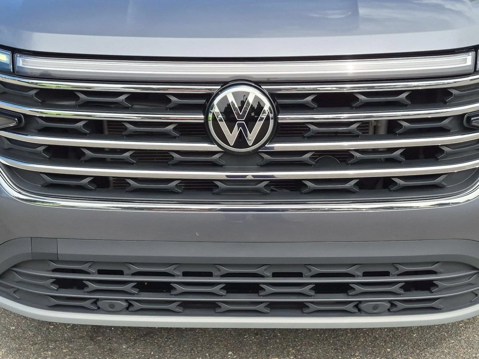 Used 2024  Volkswagen 2.0T SE w/Technology image 13