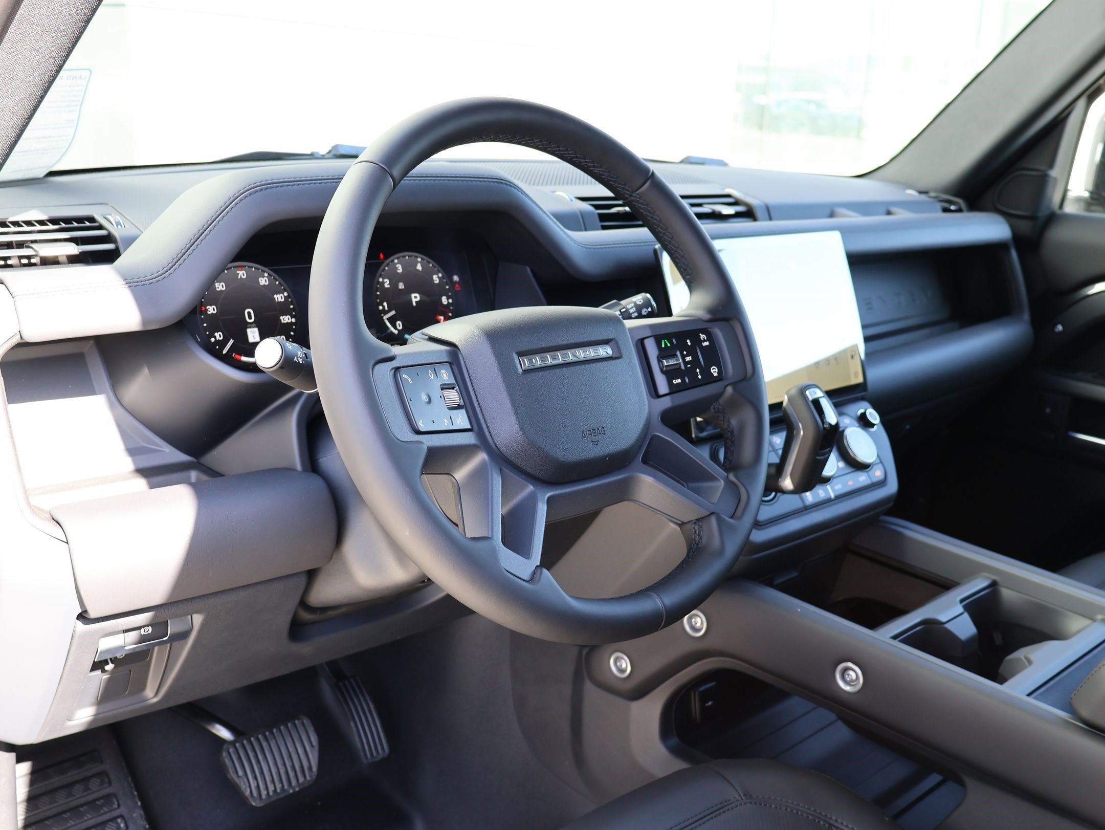 2026 Land Rover Defender X-Dynamic SE - Photo 10