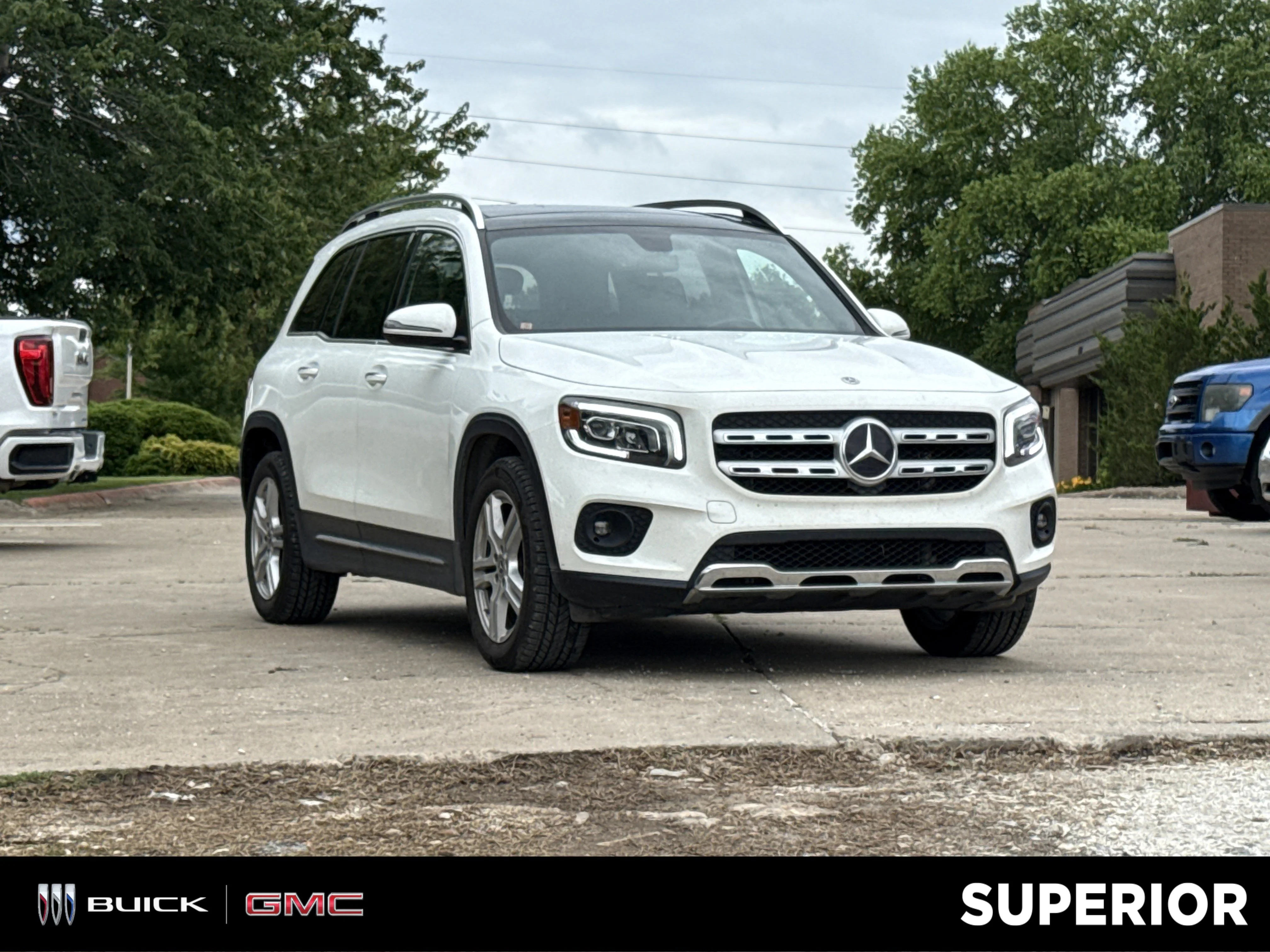 2022 Mercedes-Benz GLB GLB 250 4MATIC's photo