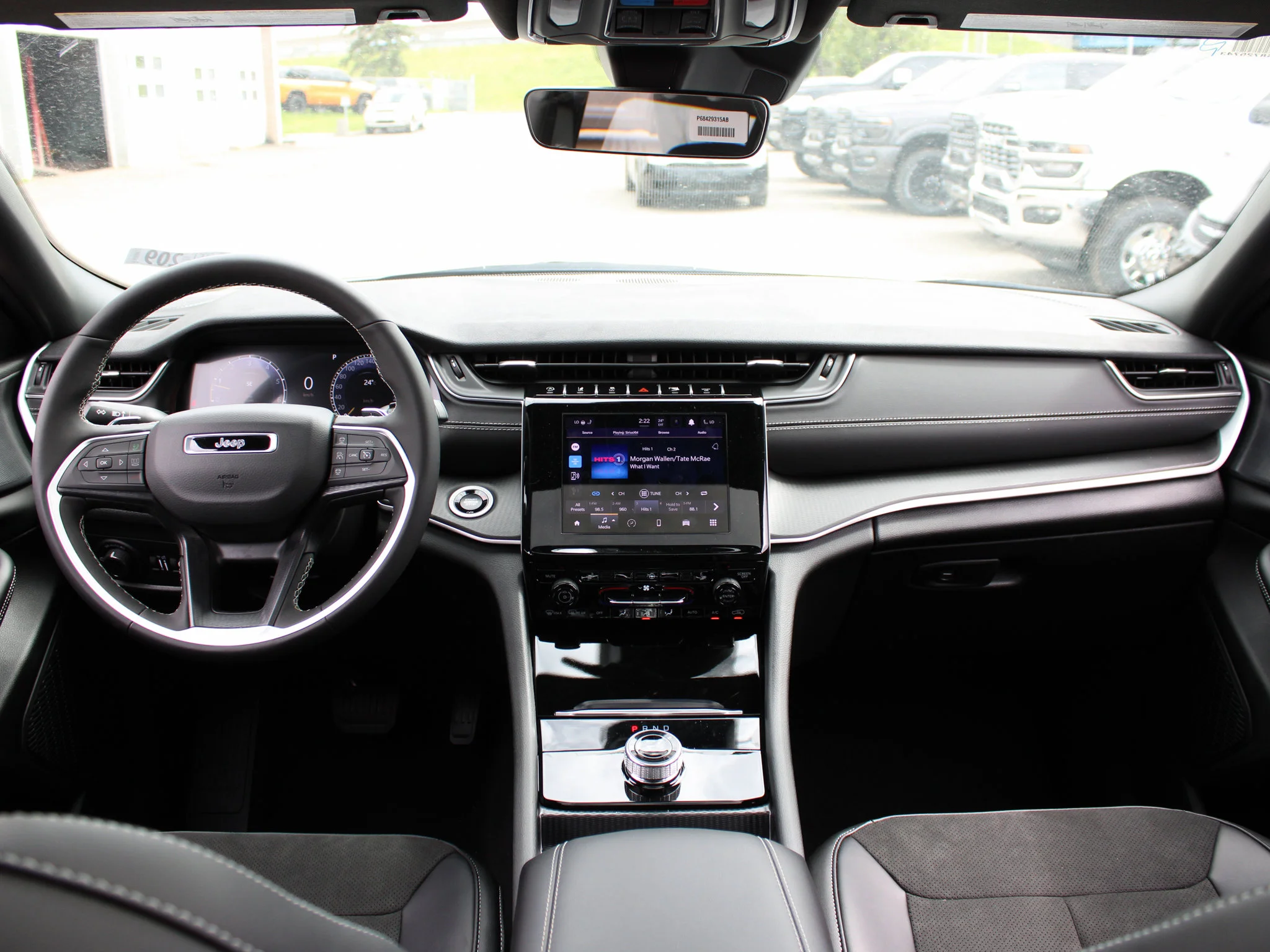 New 2025 White Jeep Altitude* 4x4, Sunroof, Heated Leather, Wireless Charging Pad image 14