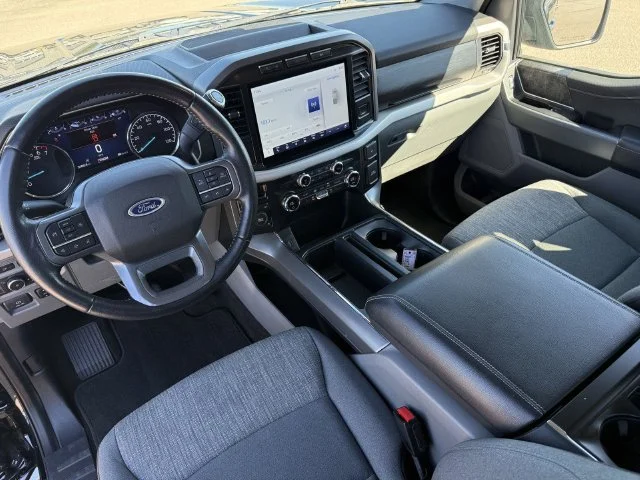 Used 2021 Black Ford XLT image 3
