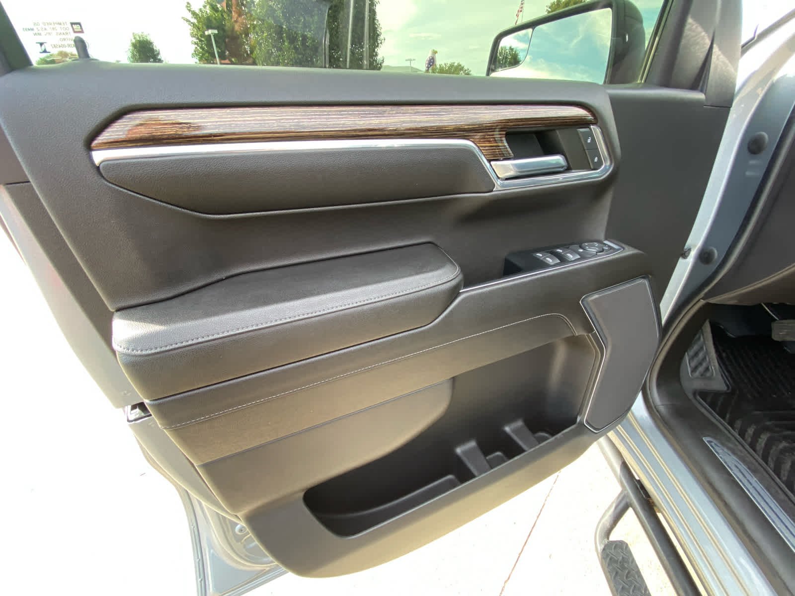 Used 2023 STERLING METALLIC GMC Elevation image 6