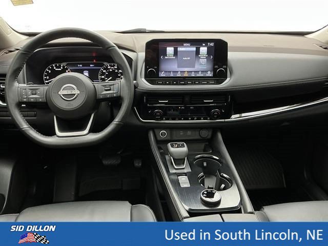 Used 2023 Super Black Nissan SL image 20