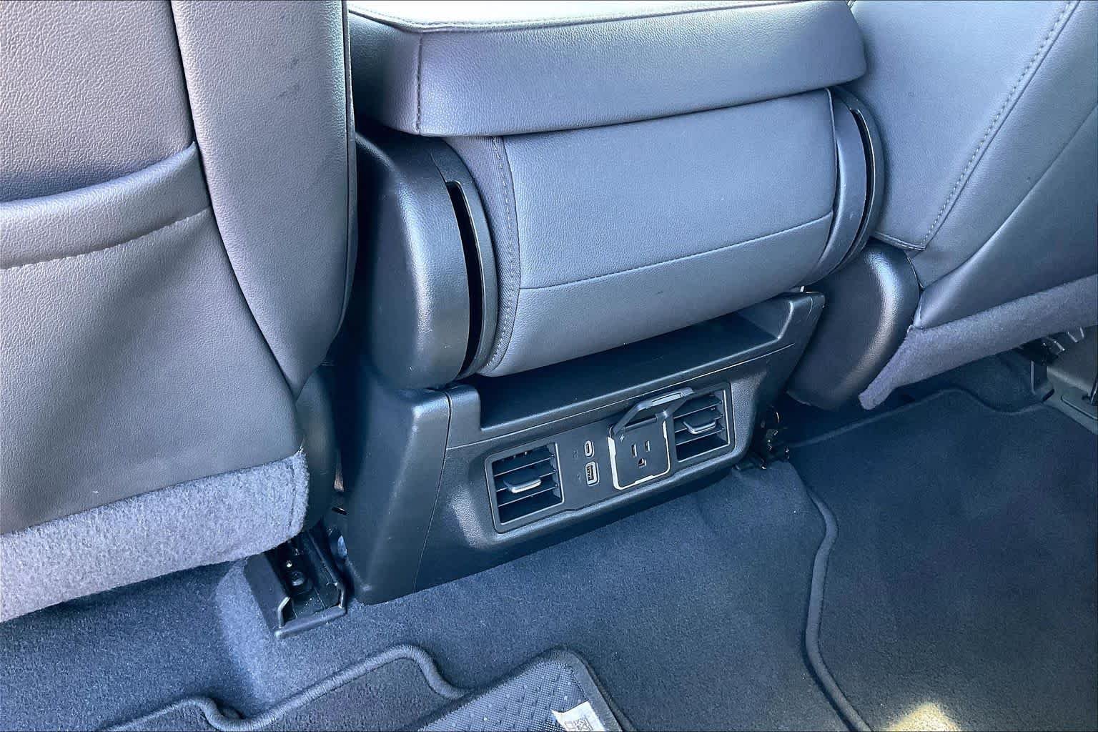 2025 GMC Sierra 1500 SLT - Photo 33