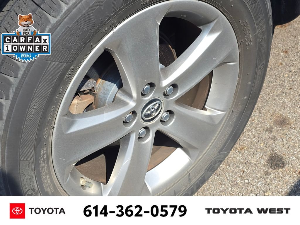 Used 2015 Gray Toyota XLE image 10