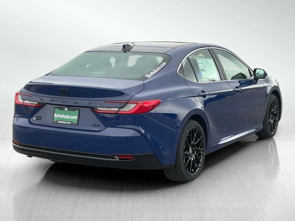 New 2026 Reservoir Blue Toyota XLE image 3