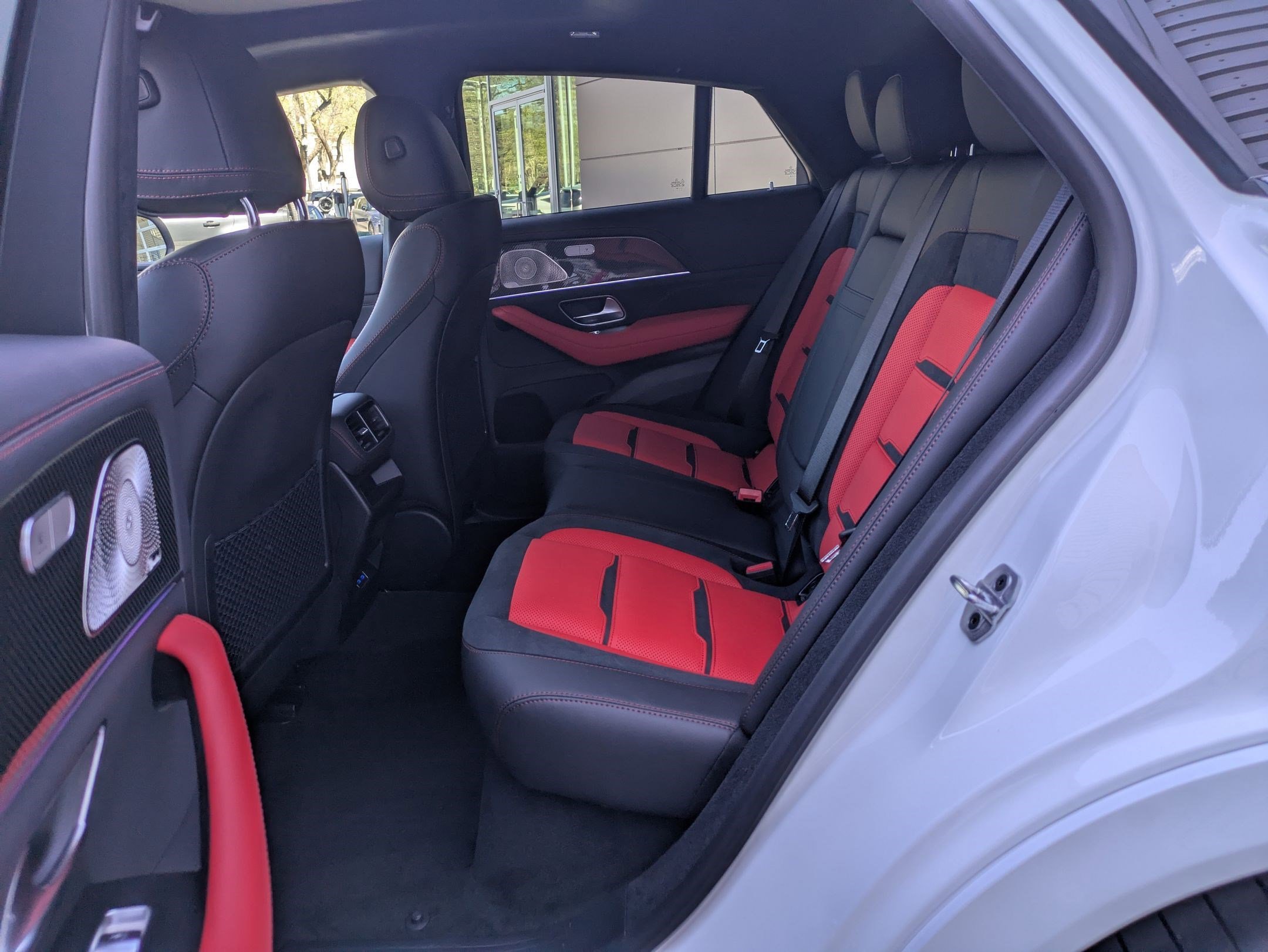 New 2026 Polar White Mercedes-Benz AMG® GLE 63 S image 32
