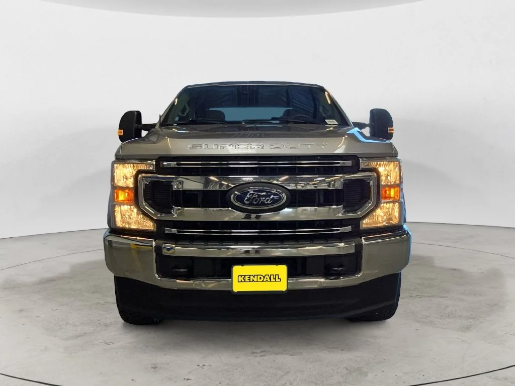 Used 2022 Silver Ford XL image 3