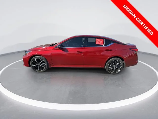 Used 2024 Red Nissan 2.5 SR image 5