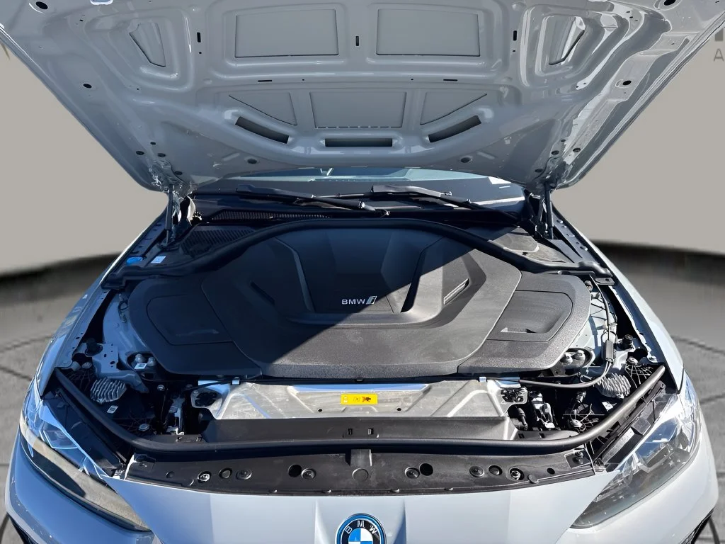 Used 2024 Gray BMW eDrive35 image 30