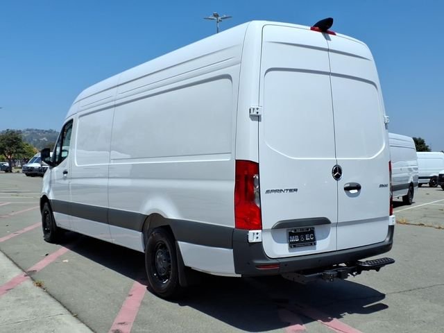 New 2026 White Mercedes-Benz Cargo 170 WB image 19