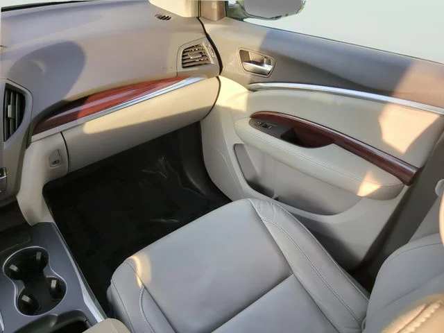 Used 2015  Acura 3.5L Technology Package image 16